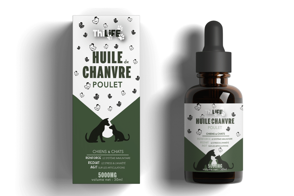 Emballage et bouteille d'huile de chanvre saveur poulet Thilife, destinée à renforcer le système immunitaire et réduire le stress chez les chiens et chats